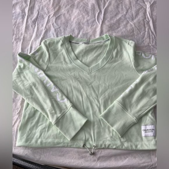 Tops - Calvin Kline Cropped Sweatshirt